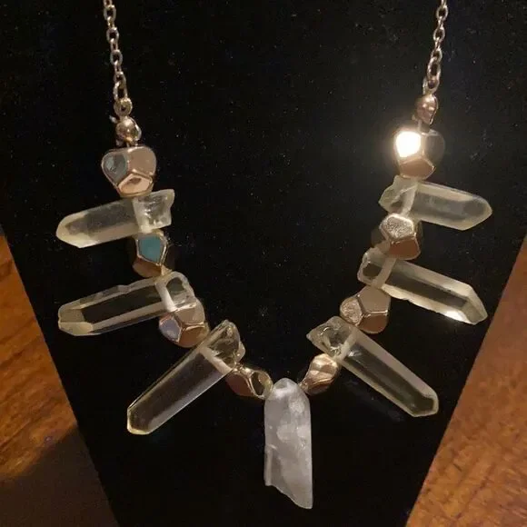 Vintage Center Crystal Gold Beaded Faux Yellow Accent Crystal Statement Necklace - Picture 2 of 3